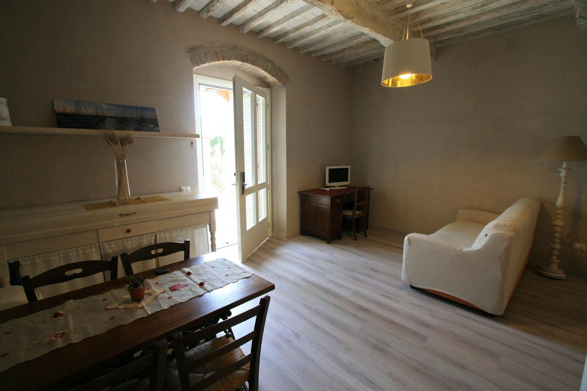 Botrona B&B Скарлино Экстерьер фото